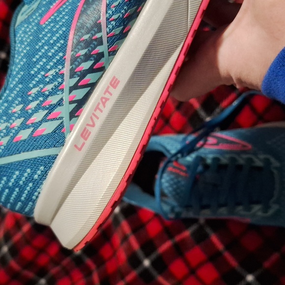 Brooks Teal and Pink Running Shoes - Picture 4 of 4